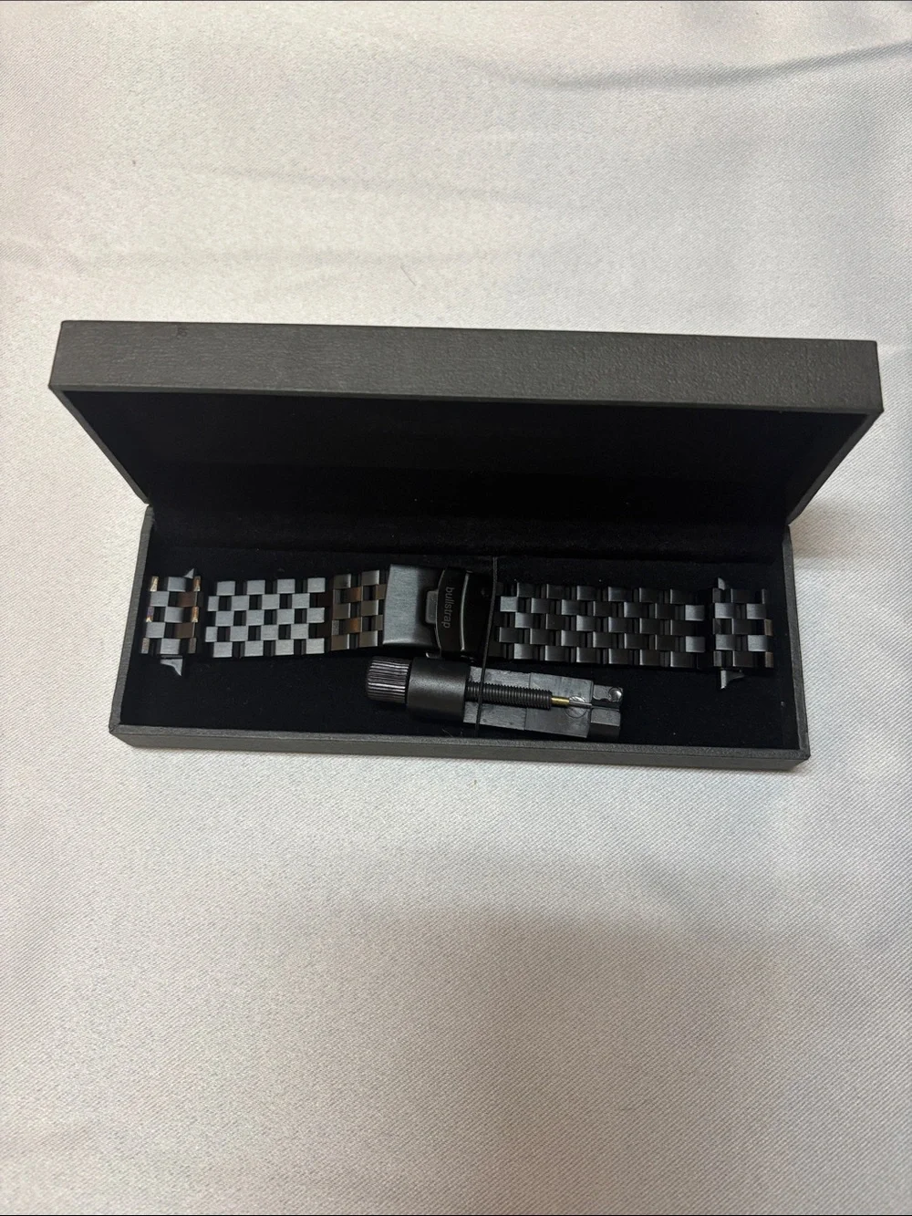 Bull strap Men’s Black Stainless Steel Smartwatch with Metal Link Band NWOT